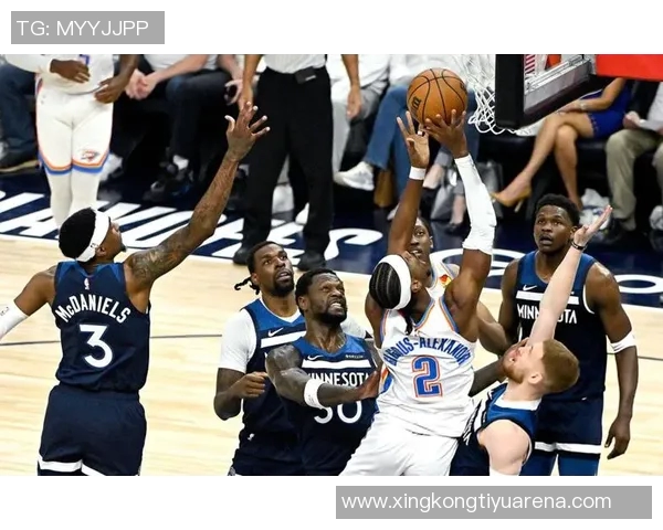 锡安时隔八个月重返赛场迎首胜上次赢球还是今年三月对森林狼 锡安时隔八个月重返赛场迎首胜上次赢球还是今年三月对森林狼