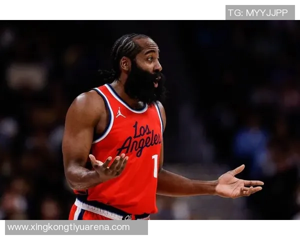 快船四连败期间哈登数据亮眼却命中率低迷引发关注