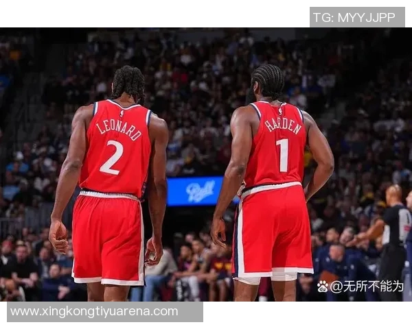 比尔谈快船首轮出局感受以掘金为榜样激励球队重整旗鼓