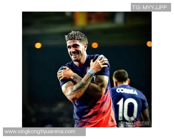 德保罗社媒欢庆季后赛首战胜利激励球队继续前行