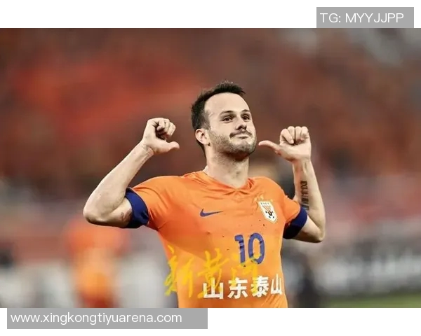 球队助教表示全员支持瓦科留队转会现象正常祝福瓦科未来发展